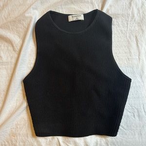 Aritzia sculpt knit racer cropped tank